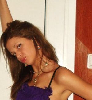 Meet local singles like Ruby from New Jersey who want to fuck tonight