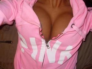 Escorts like Nina are down to fuck you now!