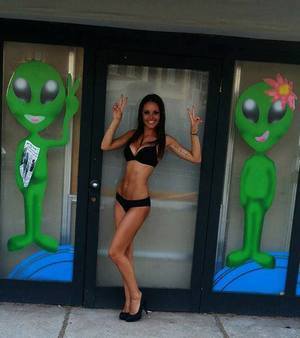 Meet local singles like Alanna from Kansas who want to fuck tonight