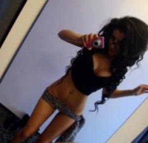 Looking for local cheaters? Take Mollie from Oklahoma home with you