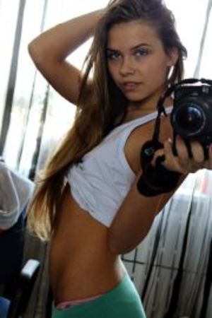 Makenna from Illinois is looking for adult webcam chat