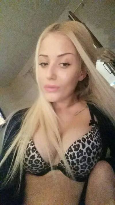 Finding a fuck buddy like Ashlee from Arizona has never been easier