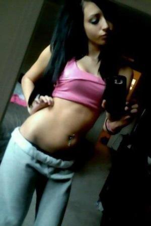 Loyce from New Jersey is looking for adult webcam chat